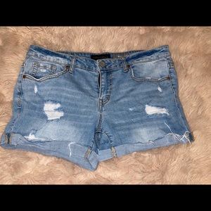 Aeropostale midi light wash ripped shorts size: 10
